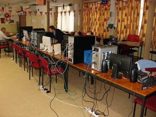 Computerclub December 04 2010  rear right