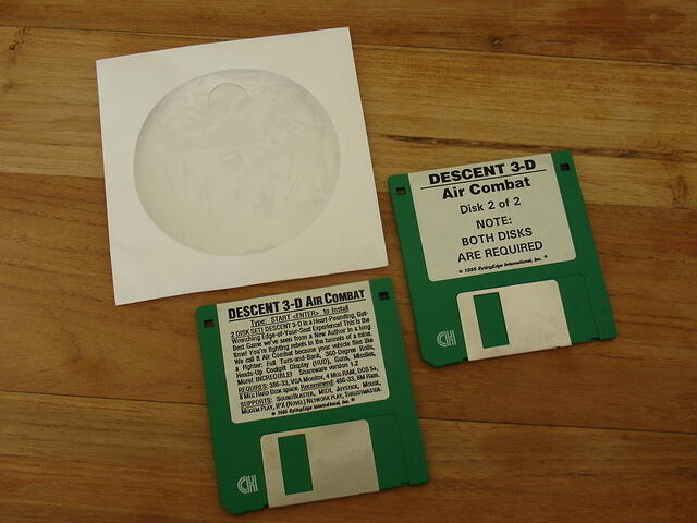 BytingEdge International Inc. USA Descent 3-D Air Combat 7 Level Descent Demo top.JPG