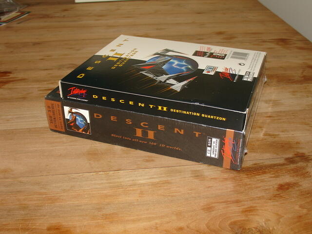 DII DQ Demo Boxed comaped to DII Retail USA f.JPG