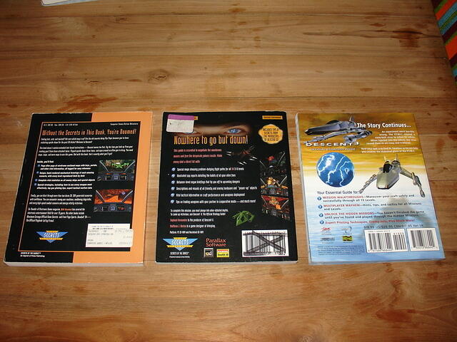 The 3 Descent Official Strategy Guides rear