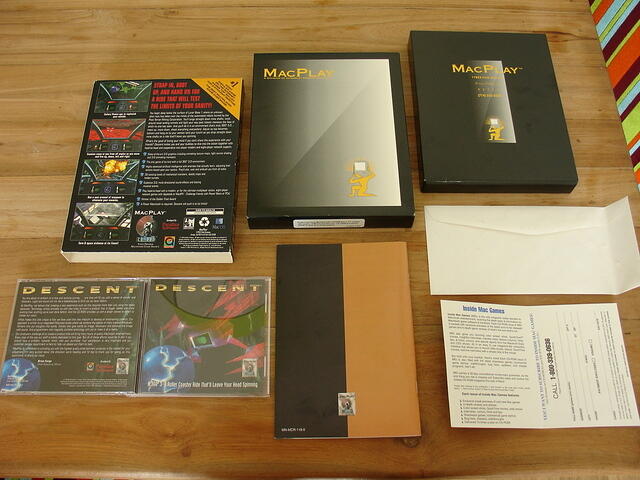 Descent MAC PLAY rear.JPG