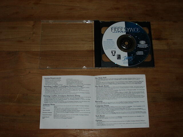 Conflict Freesapce - Darkness Rising manual opened