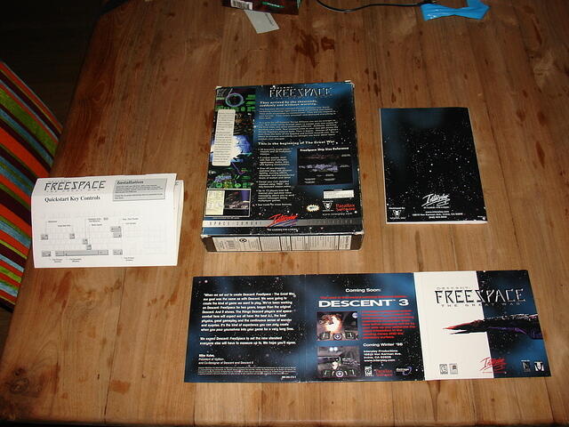 Descent Freespace - The Great War Boxed USA contents rear