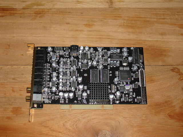 Auzentech Prelude 7.1 Rev.A 0737 top