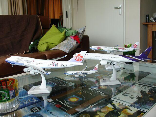 Scale 1-200 Model Aircraft Closeup left