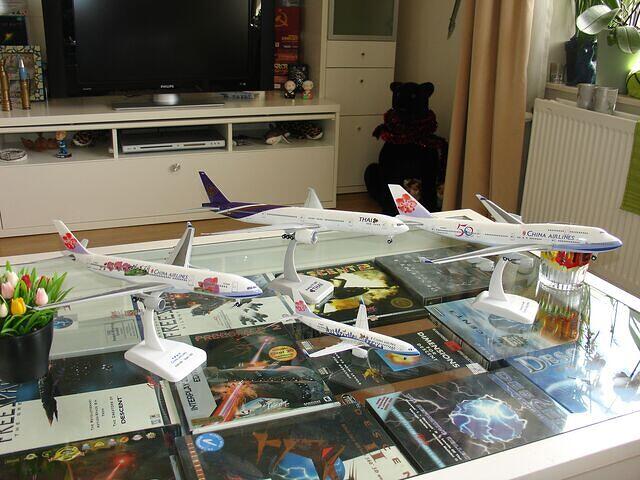 Scale 1-200 Model Aircraft Closeup right