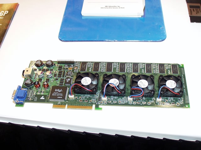 3dfx Voodoo 5 6000 AGP Ects 2000 1.jpg