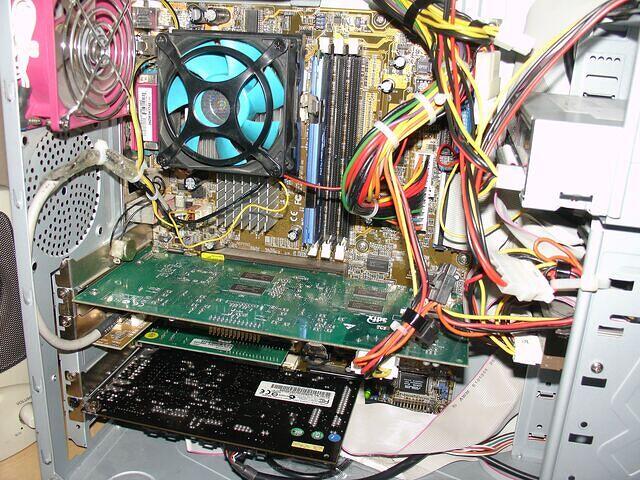 Neva-Kee 2002's internal parts