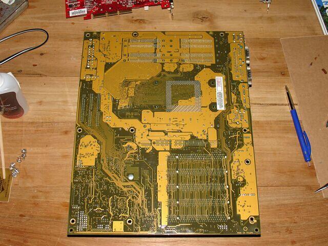 ASUS P4T Rev 1.07 0135 rear