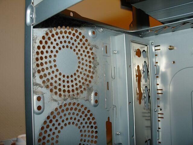 Rear case fan placement before treatment