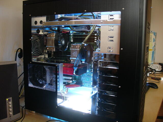 Blue-Leader's side window placed