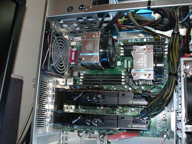 2x EVGA GTX 480 in SLI Closeup