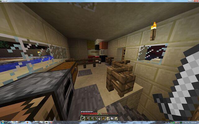 Kitchen and main bedroom