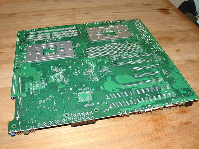 Super-Micro H8DAE-2 + 2380's Rear b.JPG