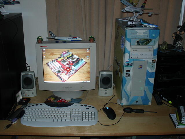 Sveta SMP 2004 front