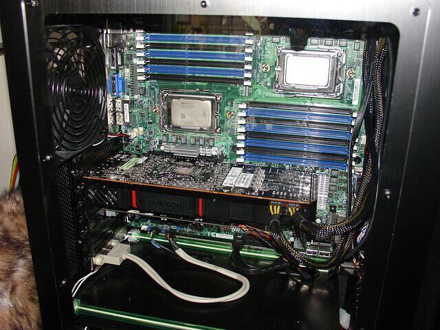 Sapphre AMD Radeon R9 290X PCI-E 4GB Installed!