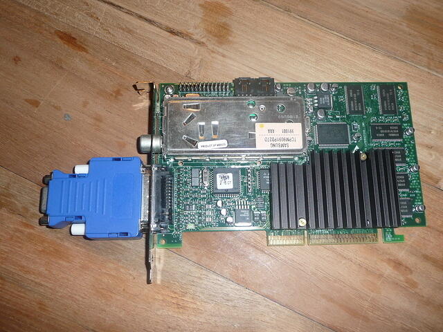 3dfx Voodoo3 3500 TV SI AGP 16MB Rev.B 9941 Top.JPG