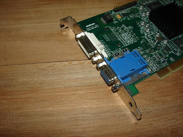 Matrox Millenium G450 PCI 32MB SGDDR Rev.A 4904 headshot