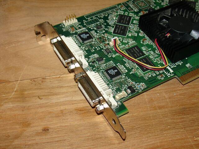 Matrox Parhelia AGP 256MB 256Bit DDR Rev.A 0105 headshot