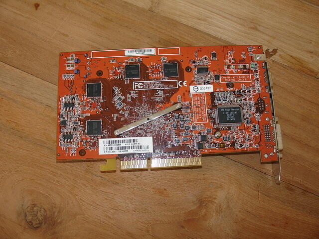 ASUS ATi Radeon X800 XT Platinum Edition AGP 256MB GDDR3 256Bit Rev.A02 0441 Back.JPG
