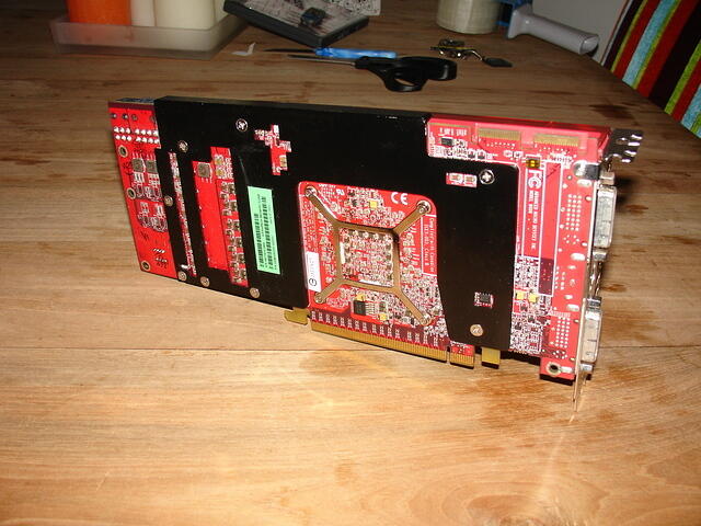 ATi Radeon HD 2900 XT PCI-E 512MB 512Bit GDDR3 Rev.A2 1207 Rear Angled.JPG