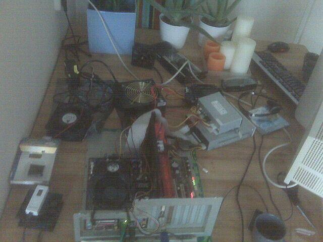 R600 XTX OC testbed.jpg