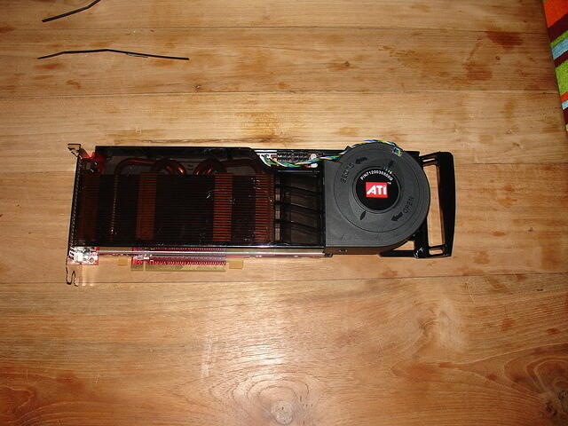 ATi Radeon HD 2900 XTX PCI-E 512MB 512Bit GDDR3 Rev.A01 0639 Engineering Sample top