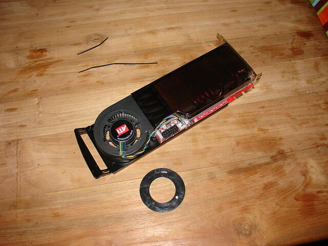 HD 2900 XTX 512's removable fan cover
