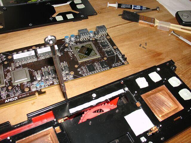 Disassembling HSF from shroud