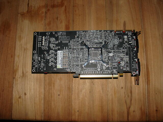Pine XFX ATi Radeon HD 4870 XXX Edition PCI-E 1024MB 256Bit GDDR5 Rev.A2 0409 Rear.JPG