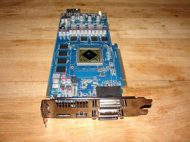 Sapphire HD 5870 Vapor-X OCE 1024MB PCB shot backplate in-outputs