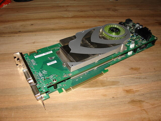 eVGA GeForce 7900 GX2 Rev.A02 1506 Top Angled.JPG