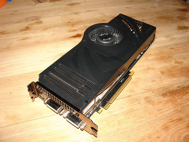 EVGA 8800 USCE Backplate in & outputs