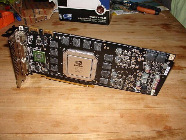 EVGA e-GeForce 8800 Ultra Super Clocked Ediiton without HSF stand mode