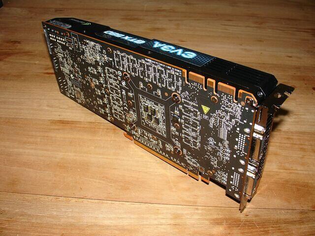 EVGA GTX 580 SCE SLI connectors