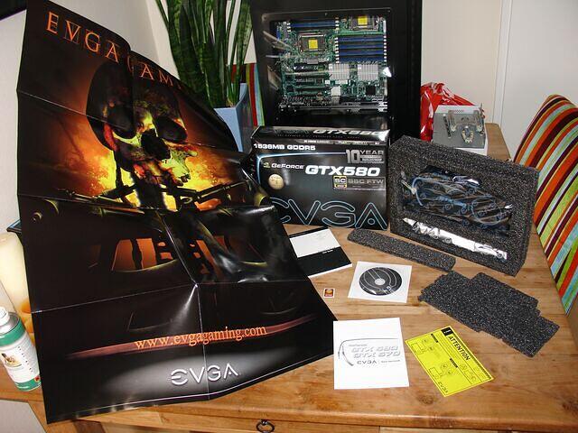 EVGA GeForce GTX 580 Super Clocked Edition PCI-E 1536MB 384Bit GDDR5 Rev.A1 4910 box contents