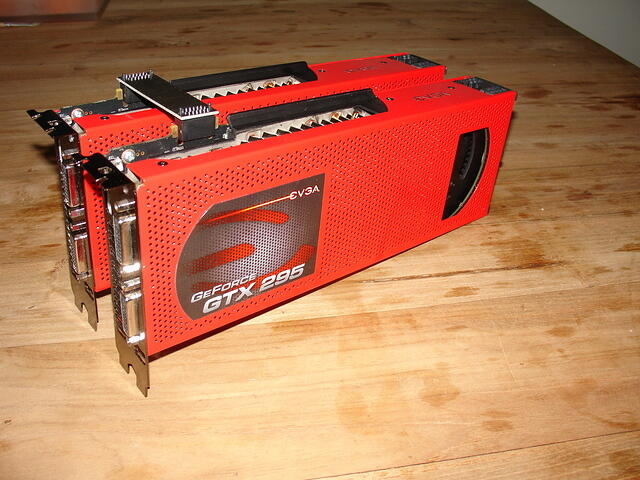 Quad SLI Bidge mounted d