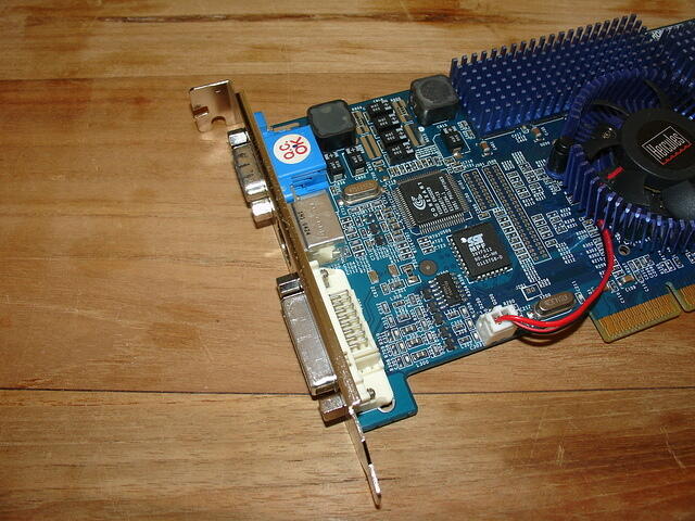 Hercules 3D Prophet III AGP 64MB 128 Bit DDR Rev.A 0108 headshot