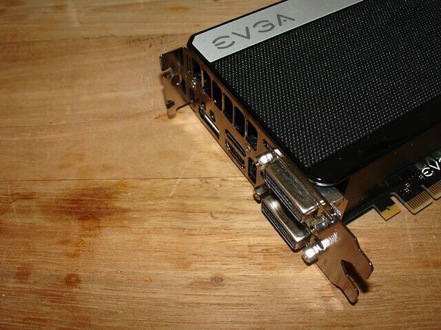 EVGA GeForce GTX 680 SuperClocked Signature Edition 2048MB 256Bit GDDR5 Rev.A2 1213 headshot