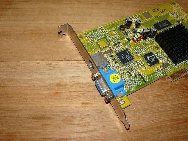 Leadtek WinFast TNT2 M64 AGP 16MB 64Bit SDR Rev.A 0038 headshot