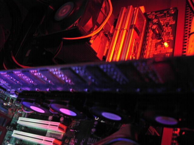 Quad SLI - alle in eine Reihe