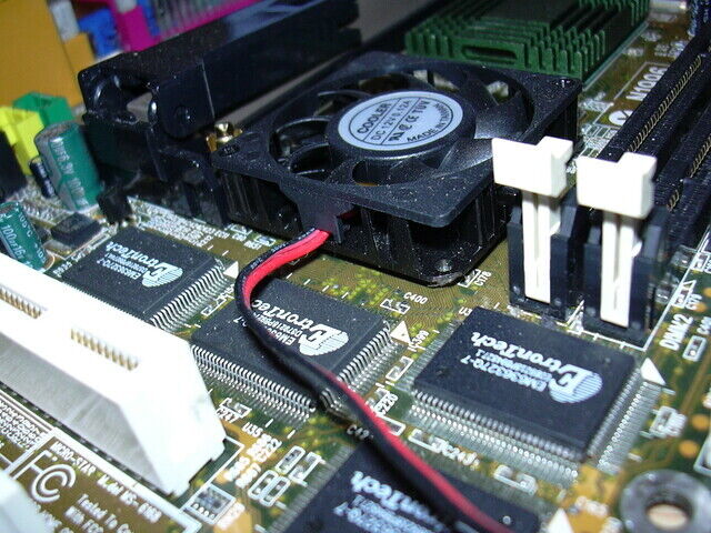 MSI MS6168 w/ Voodoo 3 2000 onBoard Detail