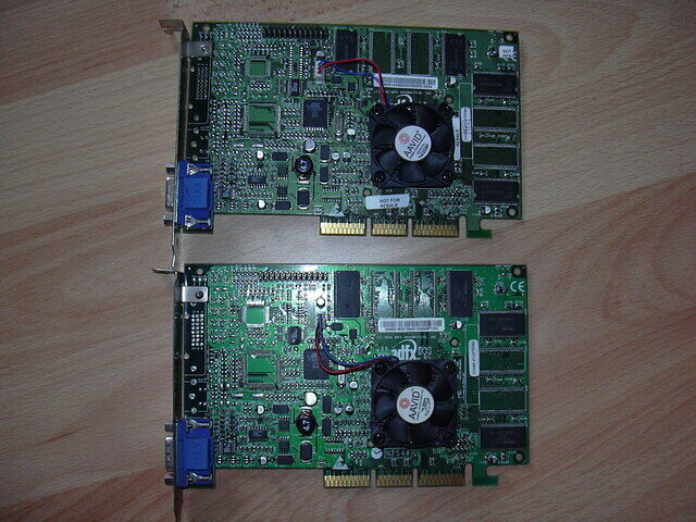 Comparison Voodoo 4 4500 final VS Voodoo 4 4500 Prototype