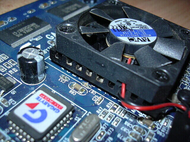 Gigabyte GA-660 Detail