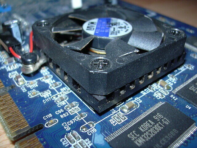 Gigabyte GA-660 Detail #2